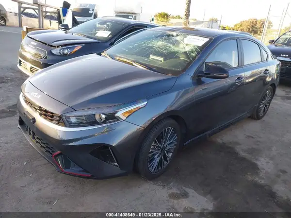 3KPF54AD2PE613663 2023 KIA FORTE - Image 2