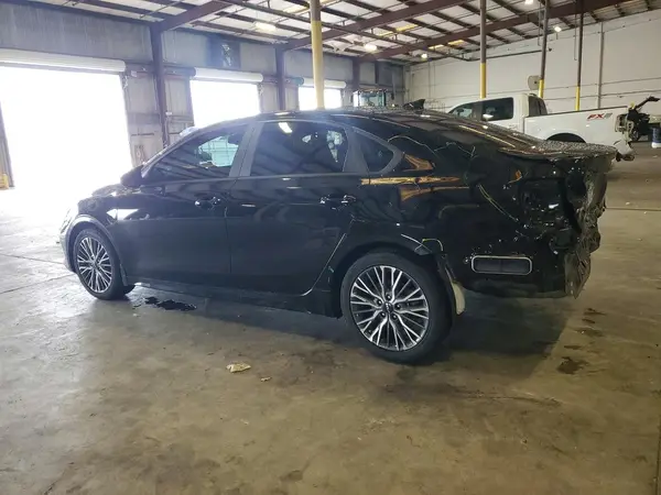 3KPF54AD2PE616174 2023 KIA FORTE - Image 2
