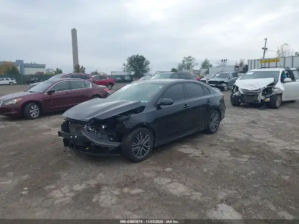 3KPF54AD2PE619480 2023 KIA FORTE - Image 2