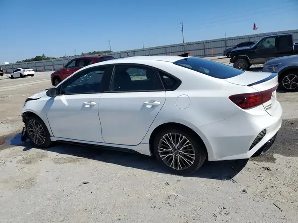 3KPF54AD2PE627806 2023 KIA FORTE - Image 2