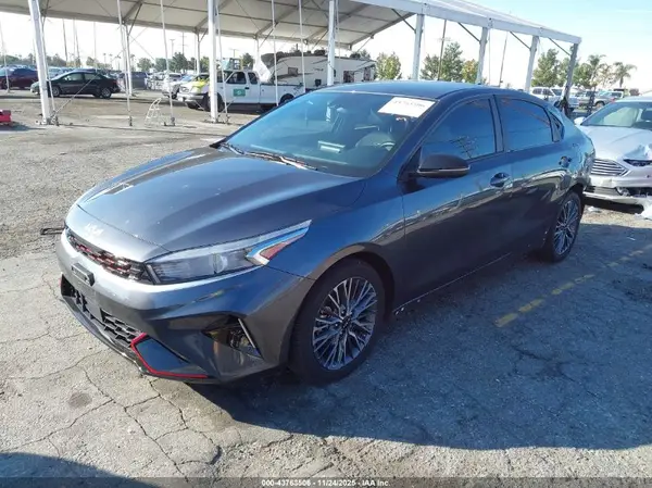 3KPF54AD2PE630091 2023 KIA FORTE - Image 2