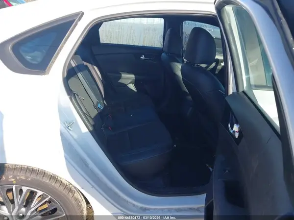 3KPF54AD2PE631418 2023 KIA FORTE - Image 8