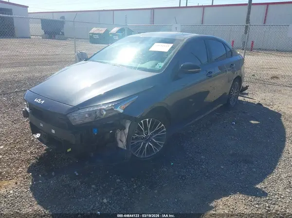 3KPF54AD2PE634447 2023 KIA FORTE - Image 2