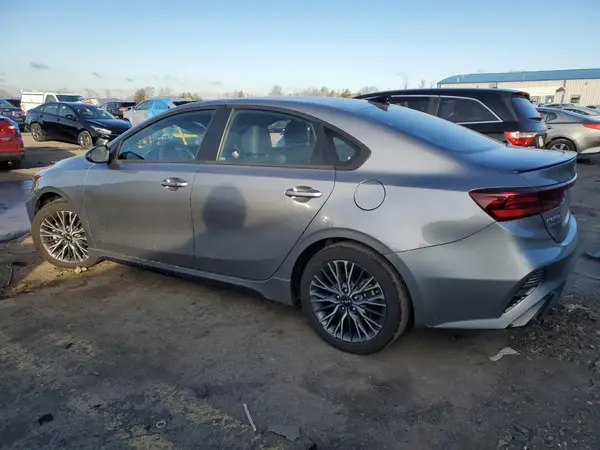 3KPF54AD2PE637008 2023 KIA FORTE - Image 2