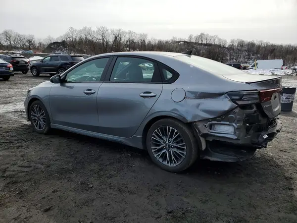 3KPF54AD2PE637543 2023 KIA FORTE - Image 2