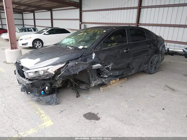 3KPF54AD2PE642810 2023 KIA FORTE - Image 2