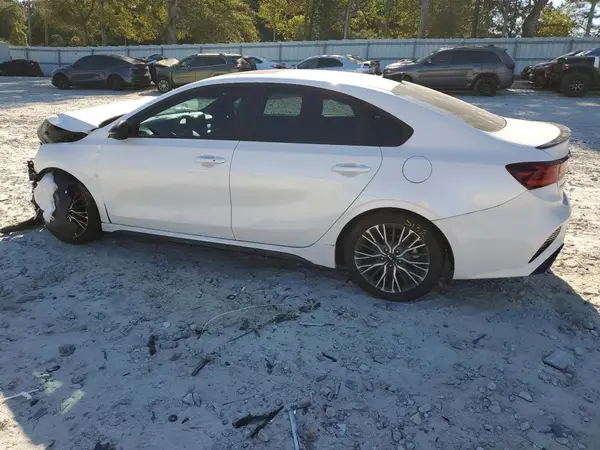3KPF54AD2PE644928 2023 KIA FORTE - Image 2