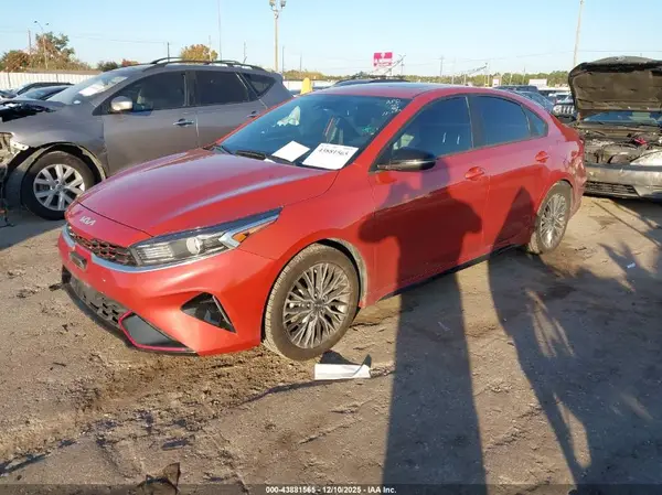 3KPF54AD2PE669375 2023 KIA FORTE - Image 2