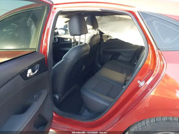 3KPF54AD2PE669375 2023 KIA FORTE - Image 8