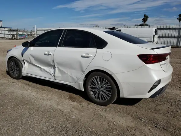 3KPF54AD2PE673099 2023 KIA FORTE - Image 2