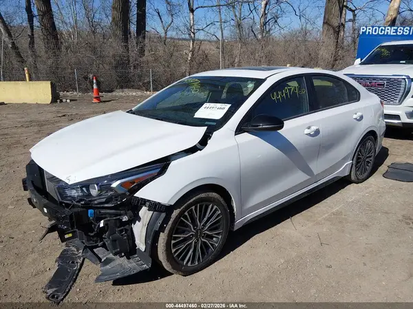 3KPF54AD2PE680442 2023 KIA FORTE - Image 2
