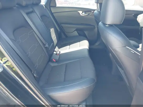3KPF54AD2PE685043 2023 KIA FORTE - Image 8