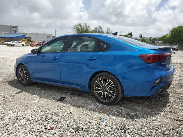 3KPF54AD2PE685723 2023 KIA FORTE - Image 2