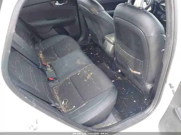 3KPF54AD2PE686869 2023 KIA FORTE - Image 8