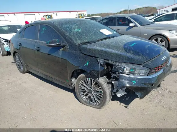 3KPF54AD2PE688704 2023 KIA FORTE - Image 1