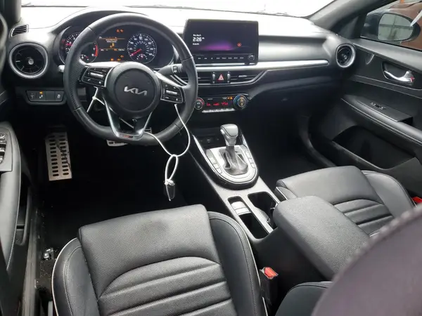 3KPF54AD2RE692254 2024 KIA FORTE - Image 8