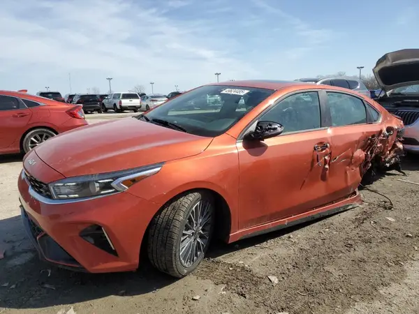 3KPF54AD2RE698085 2024 KIA FORTE - Image 1