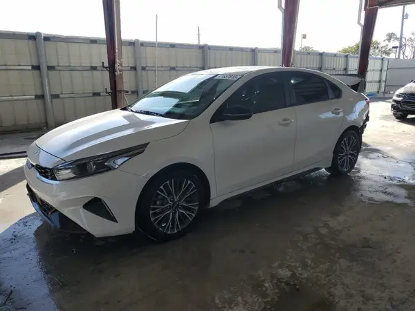 3KPF54AD2RE699107 2024 KIA FORTE - Image 1