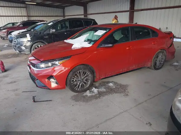 3KPF54AD2RE701406 2024 KIA FORTE - Image 2