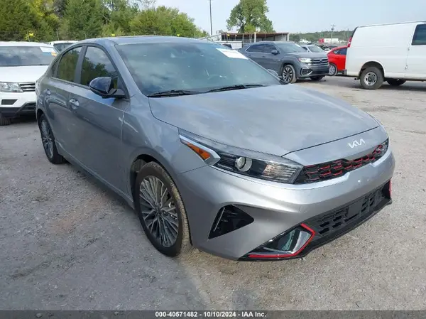 3KPF54AD2RE711188 2024 KIA FORTE - Image 1