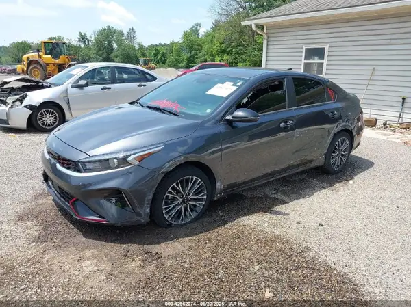 3KPF54AD2RE712308 2024 KIA FORTE - Image 2