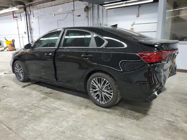 3KPF54AD2RE715547 2024 KIA FORTE - Image 2