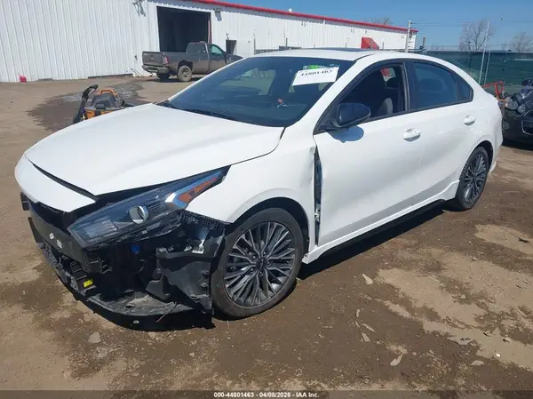 3KPF54AD2RE718190 2024 KIA FORTE - Image 2