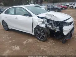 3KPF54AD2RE718819 2024 KIA FORTE