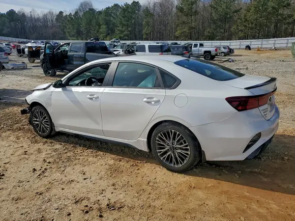 3KPF54AD2RE722319 2024 KIA FORTE - Image 2