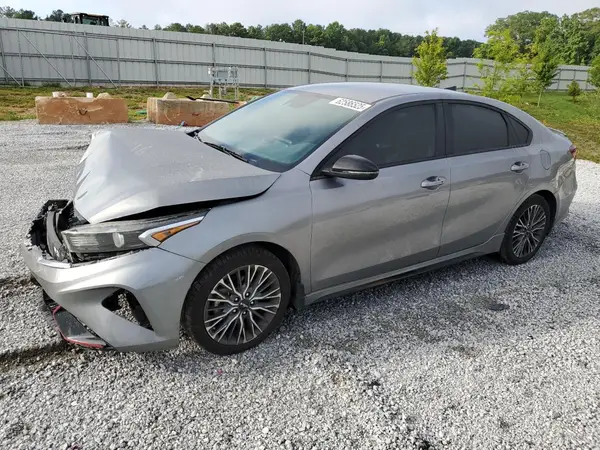 3KPF54AD2RE725785 2024 KIA FORTE - Image 1