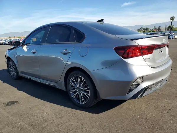 3KPF54AD2RE727343 2024 KIA FORTE - Image 2