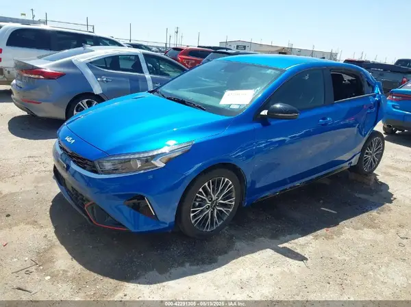 3KPF54AD2RE730422 2024 KIA FORTE - Image 2