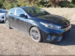 3KPF54AD2RE733076 2024 KIA FORTE