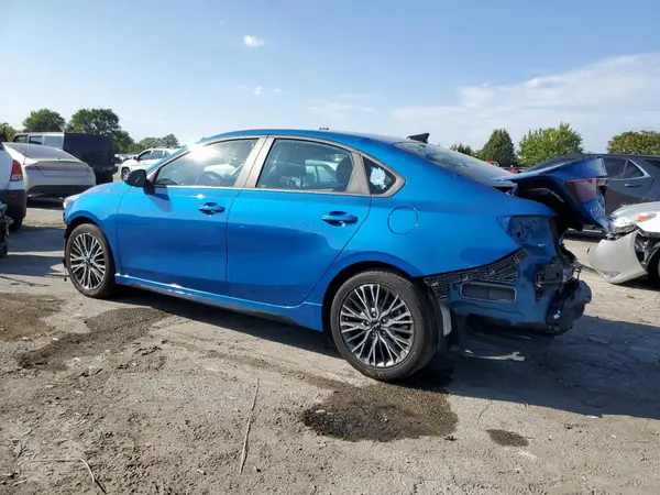 3KPF54AD2RE734728 2024 KIA FORTE - Image 2