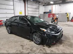 3KPF54AD2RE737127 2024 KIA FORTE