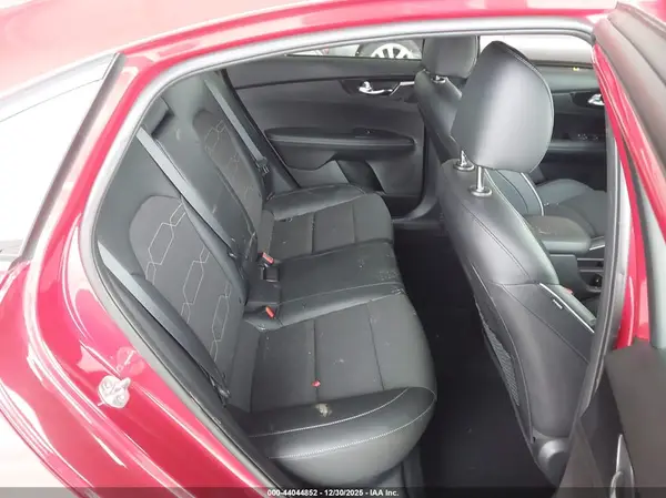 3KPF54AD2RE742313 2024 KIA FORTE - Image 8