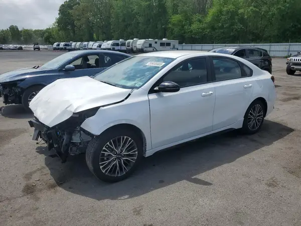 3KPF54AD2RE749018 2024 KIA FORTE - Image 1