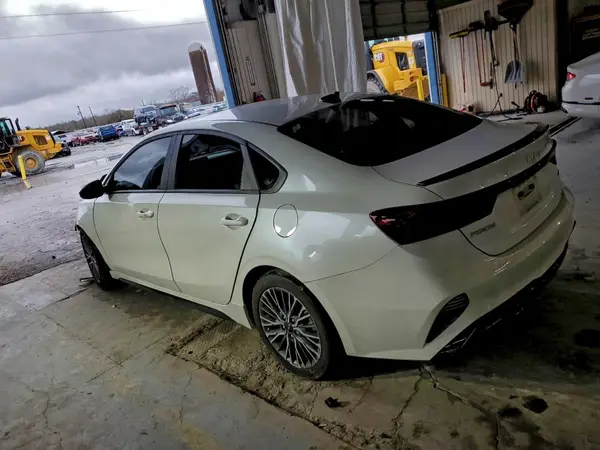 3KPF54AD2RE749679 2024 KIA FORTE - Image 2
