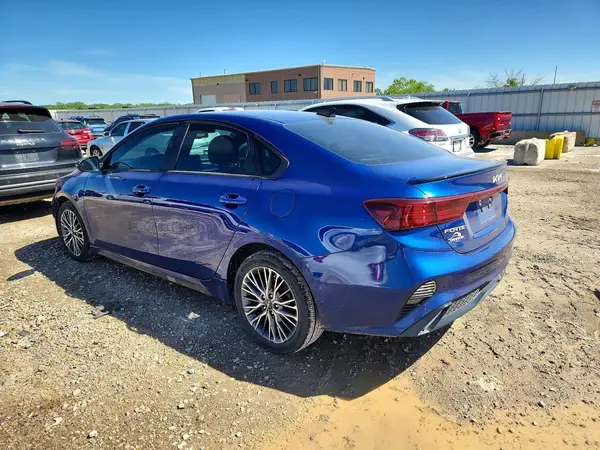 3KPF54AD2RE753845 2024 KIA FORTE - Image 2