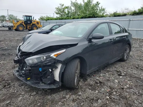 3KPF54AD2RE755594 2024 KIA FORTE - Image 1