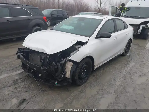 3KPF54AD2RE758110 2024 KIA FORTE - Image 2