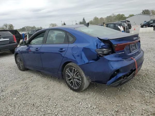 3KPF54AD2RE758916 2024 KIA FORTE - Image 2