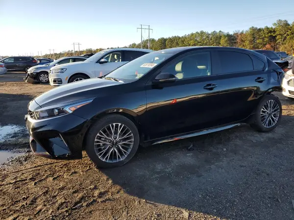 3KPF54AD2RE763890 2024 KIA FORTE - Image 1