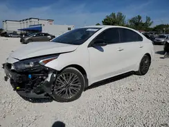3KPF54AD2RE775828 2024 KIA FORTE