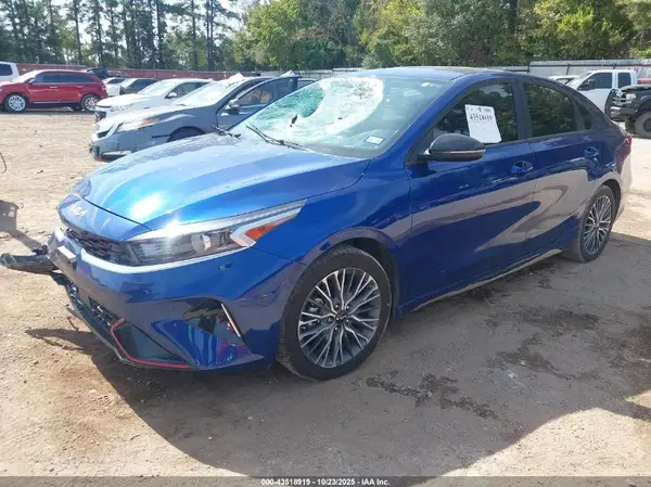 3KPF54AD2RE777952 2024 KIA FORTE - Image 2