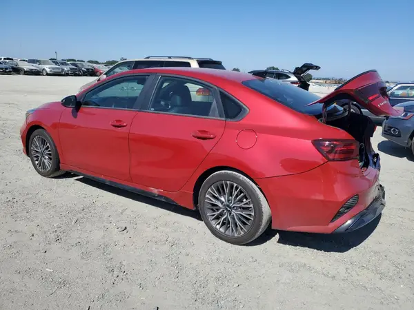 3KPF54AD2RE780608 2024 KIA FORTE - Image 2