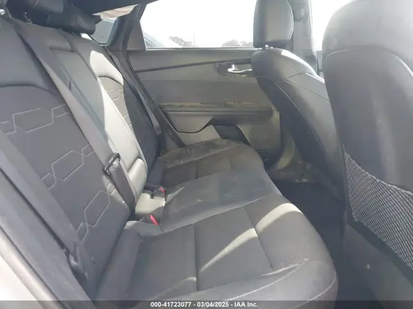 3KPF54AD2RE785646 2024 KIA FORTE - Image 8