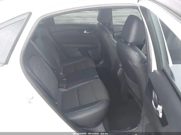 3KPF54AD2RE800601 2024 KIA FORTE - Image 8
