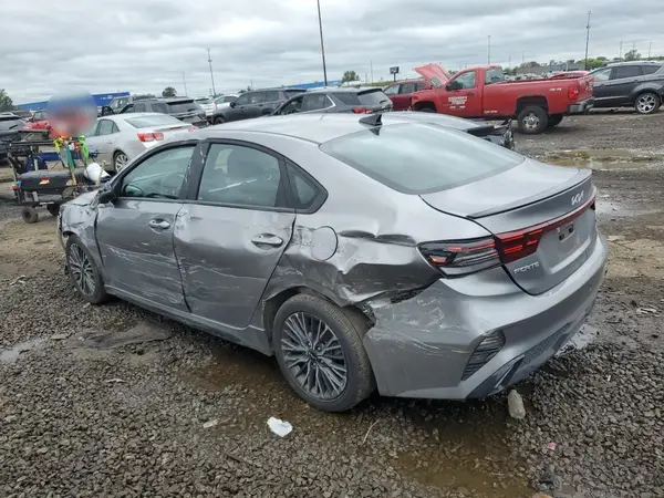 3KPF54AD2RE804227 2024 KIA FORTE - Image 2