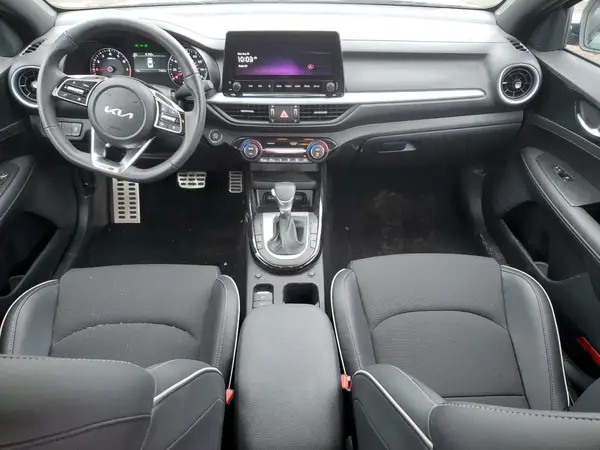 3KPF54AD2RE804227 2024 KIA FORTE - Image 8